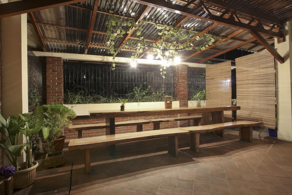 De Hostel Yogyakarta Exterior foto